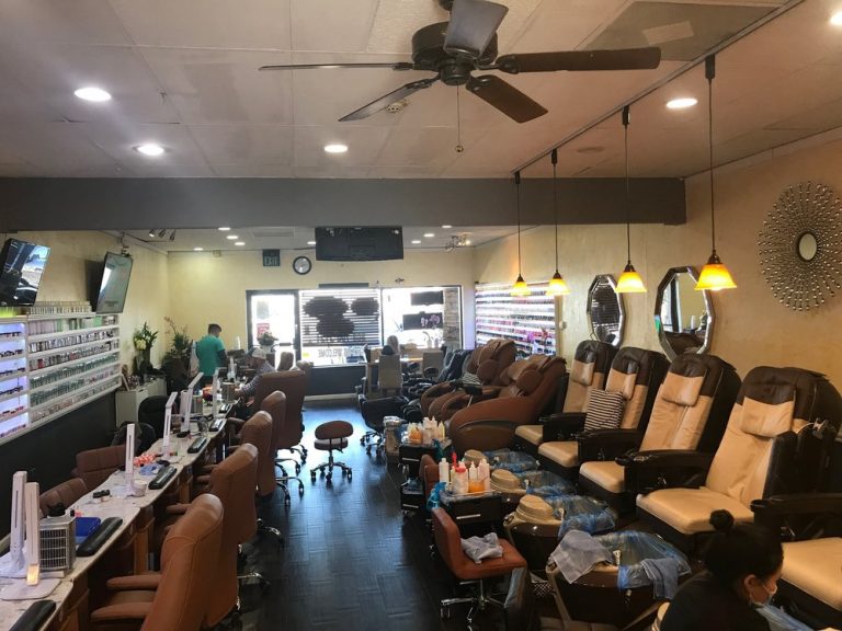 to Solar Nails Best Nail Salon For You in Greenwood